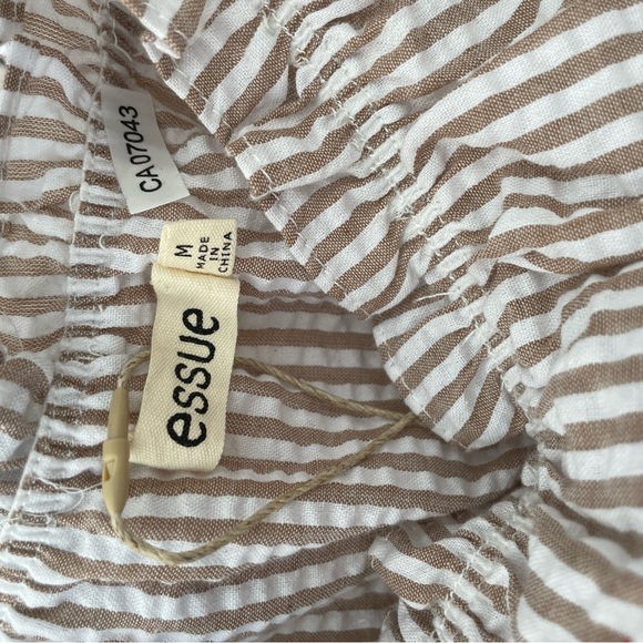 Essue Tan and White Patterned Springtime Dress - Picture 3 of 3